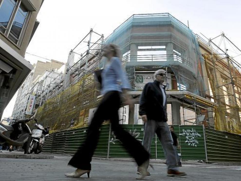 La actividad cesó en los antiguos cines Goya en el año 2005.