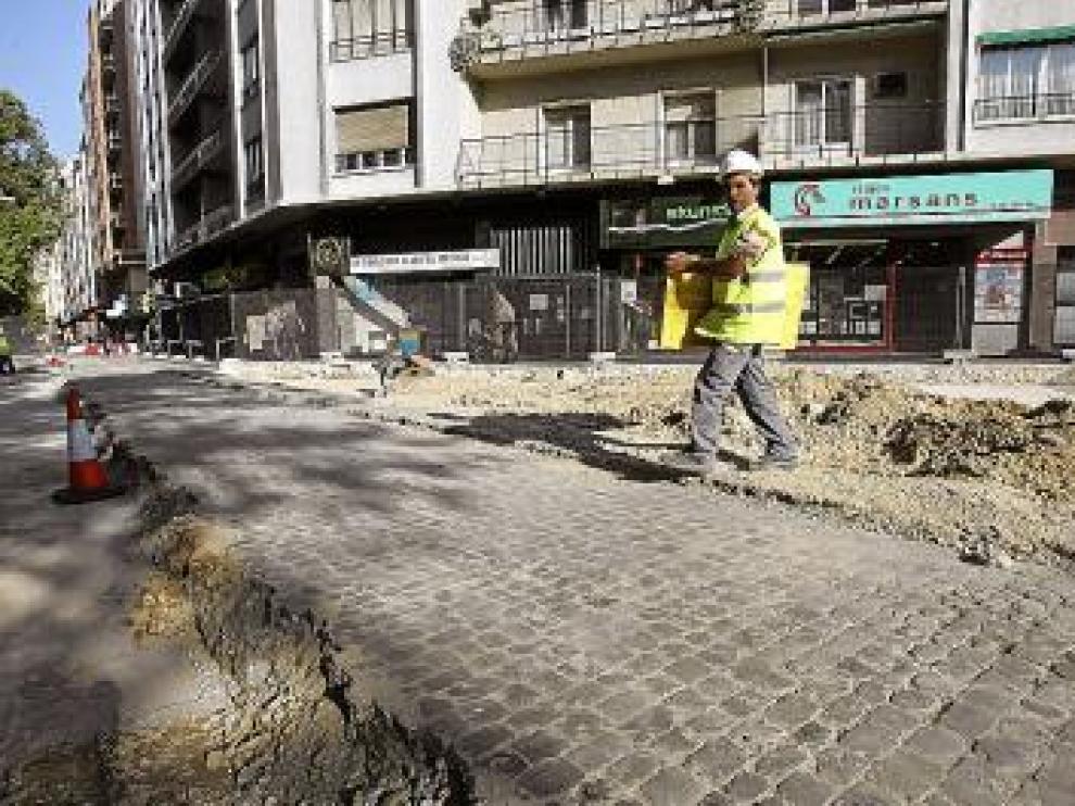 Imagen de la vieja calzada de Gran Vía que había bajo el asfalto.