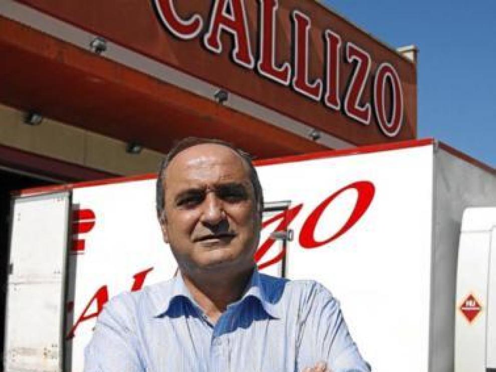 Fernando Callizo, en su empresa de transportes de Huesca.