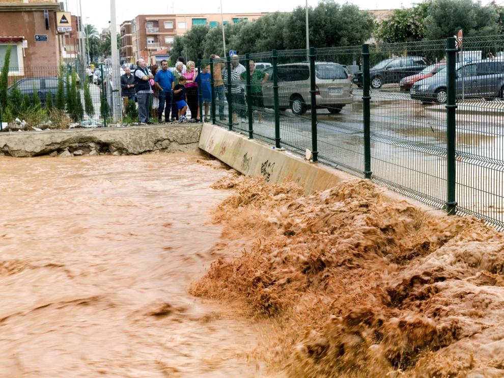 Vista de las inundaciones que se han producido en la zona de la rambla Benipila de Cartagena