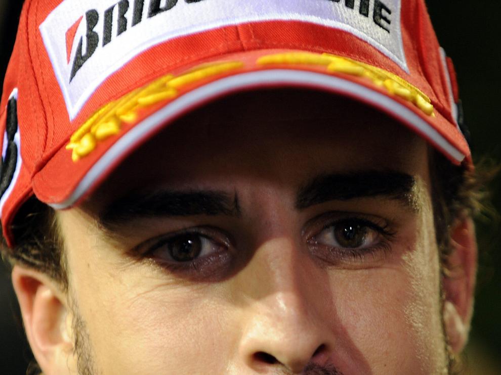 Ferrari confirma el fichaje de Alonso como piloto del equipo para las tres próximas temporadas