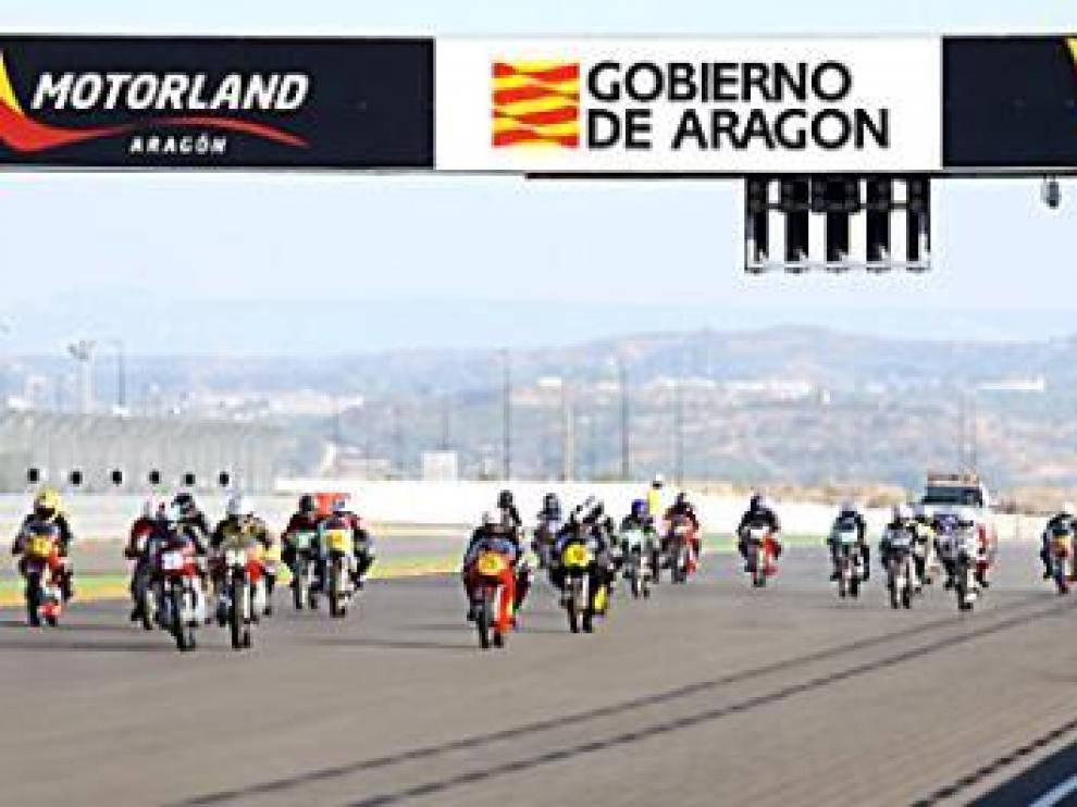 Las motos, ayer, en el circuito de velocidad de Motorland.