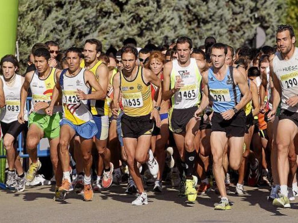 El momento de la salida, ayer, con el ganador Felipe Carnicer (290) en primera línea.