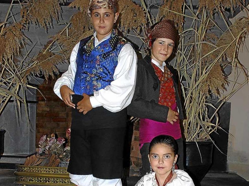 'Menuda jota', el disco de tres pequeños y grandes cantadores de Épila