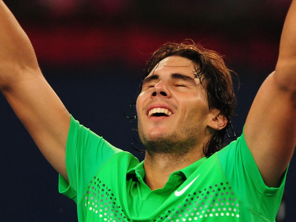 Nadal celebra su triunfo tras derrotar al estadounidense Blake