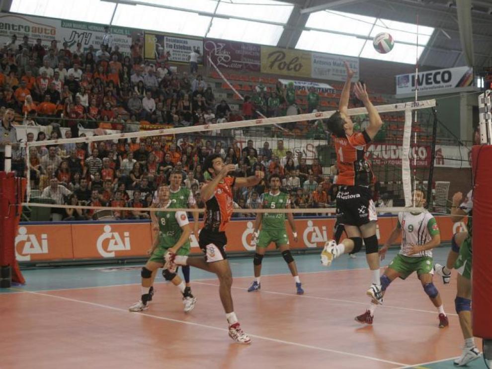 Un momento del partido de Supercopa del pasado 3 de octubre entre el CAI Teruel y el Unicaja.