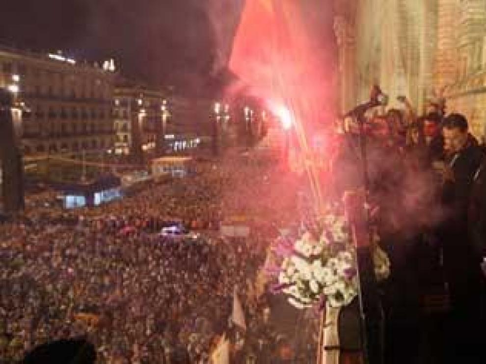 Estalla la fiesta con las calles a tope