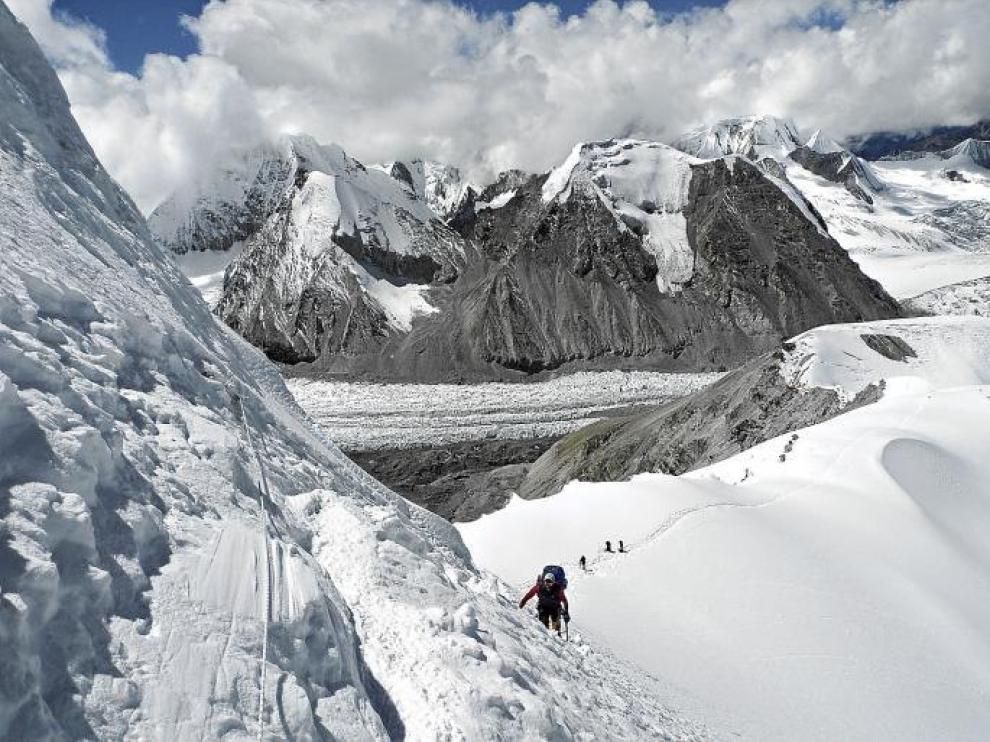 La imagen que rodea la montaña
