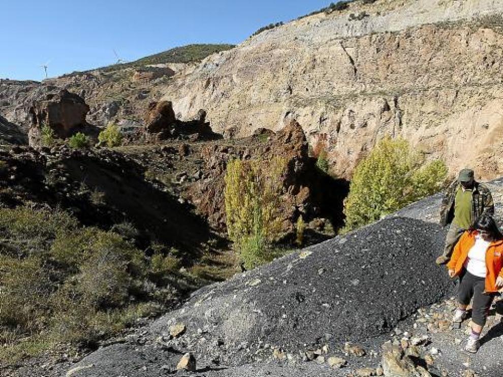 Antiguas explotaciones de mineral de hierro en Ojos Negros.