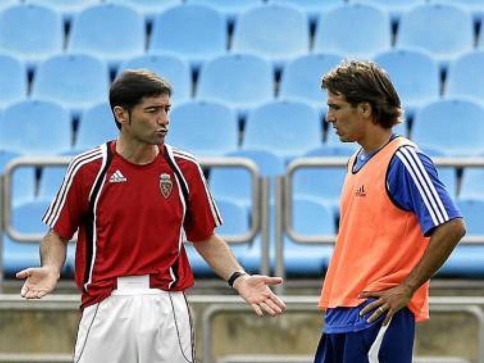 Marcelino dialoga con Leo Ponzio.