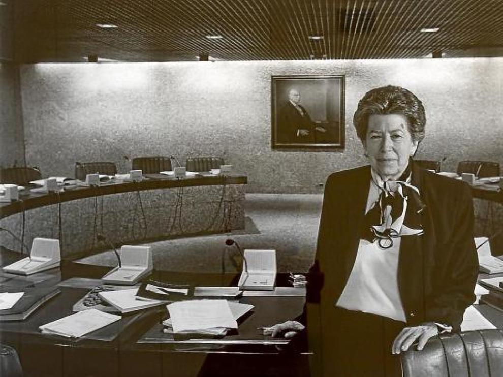 Carmela Arias y Díaz de Rábago, en la sede de Banco Pastor en Madrid, en 1998.