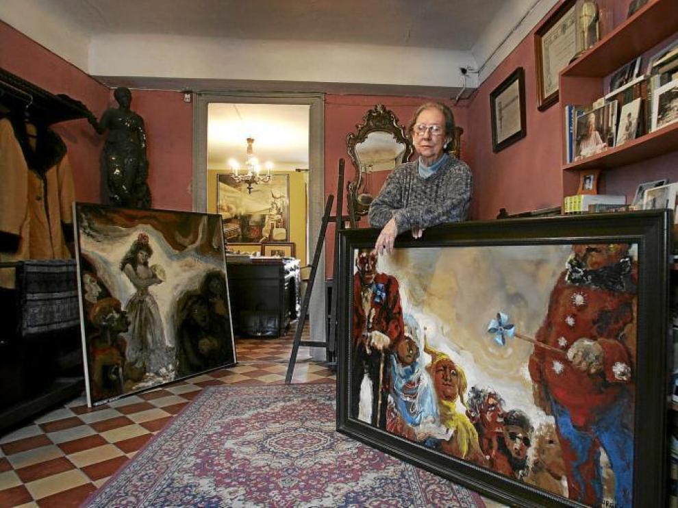 Pilar Burges, en su casa del Coso, en una imagen tomada en 2006.
