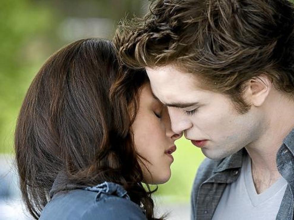 Kristen Stewart y Robert Pattinson, repiten en 'Luna nueva'.