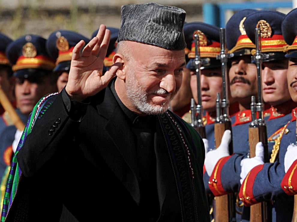 Karzai, momentos previos a la toma de posesión de su cargo.