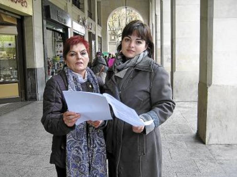 Nati Millán y su hija Silvia Alcalá denuncian el retraso