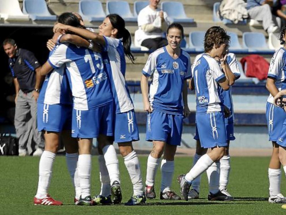 Las jugadoras del Prainsa tendrán cuatro semanas para preparar su debut.