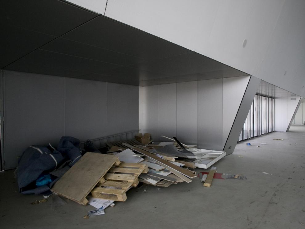 El futuro del Palacio de Congresos se decide en una semana mientras continúa su deterioro