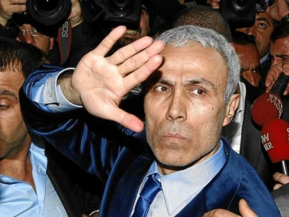 Alí Agca, de 52 años, ayer en Ankara (Turquía) tras salir de la cárcel de máxima seguridad de Sincan.