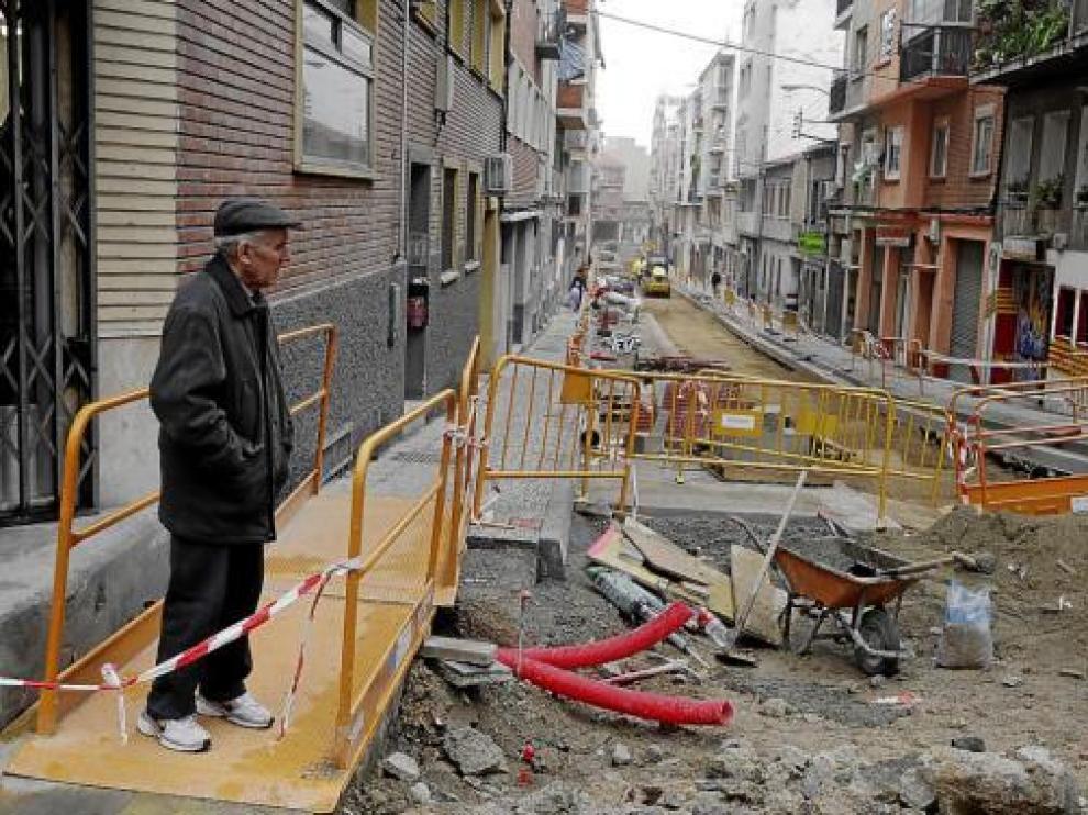 En la calle de Martínez Vargas también tienen trabajo por delante