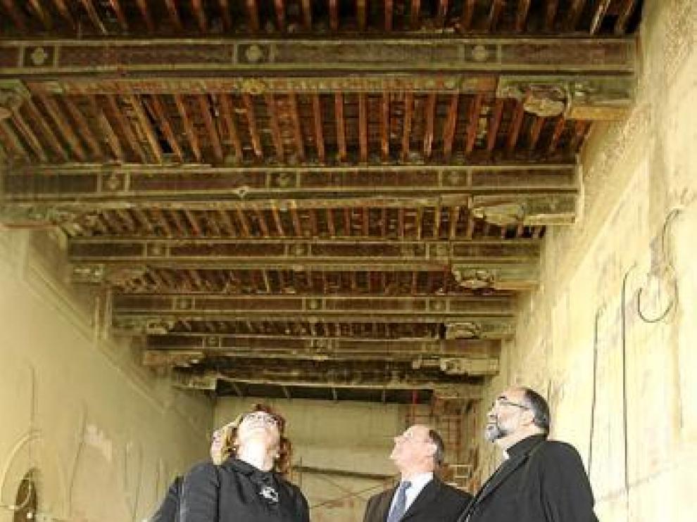 Broto, Vicente, Nasarre y Sanz, en el salón del Tanto Monta