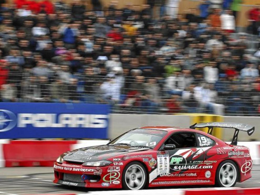 Un instante de una de las exhibiciones que se celebraron ayer en el Motor Show Festival