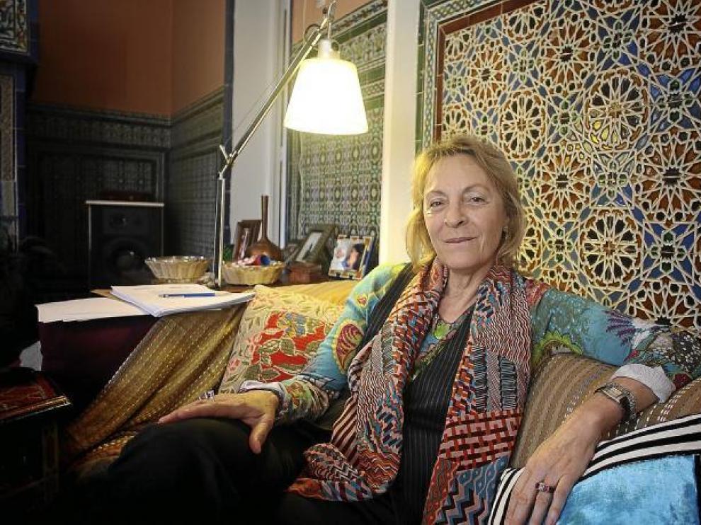La escritora Soledad Puértolas, ayer, en su casa de Madrid.