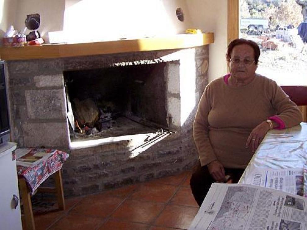 "Volver de cuatro horas de diálisis botando sobre los baches de la carretera es inhumano"