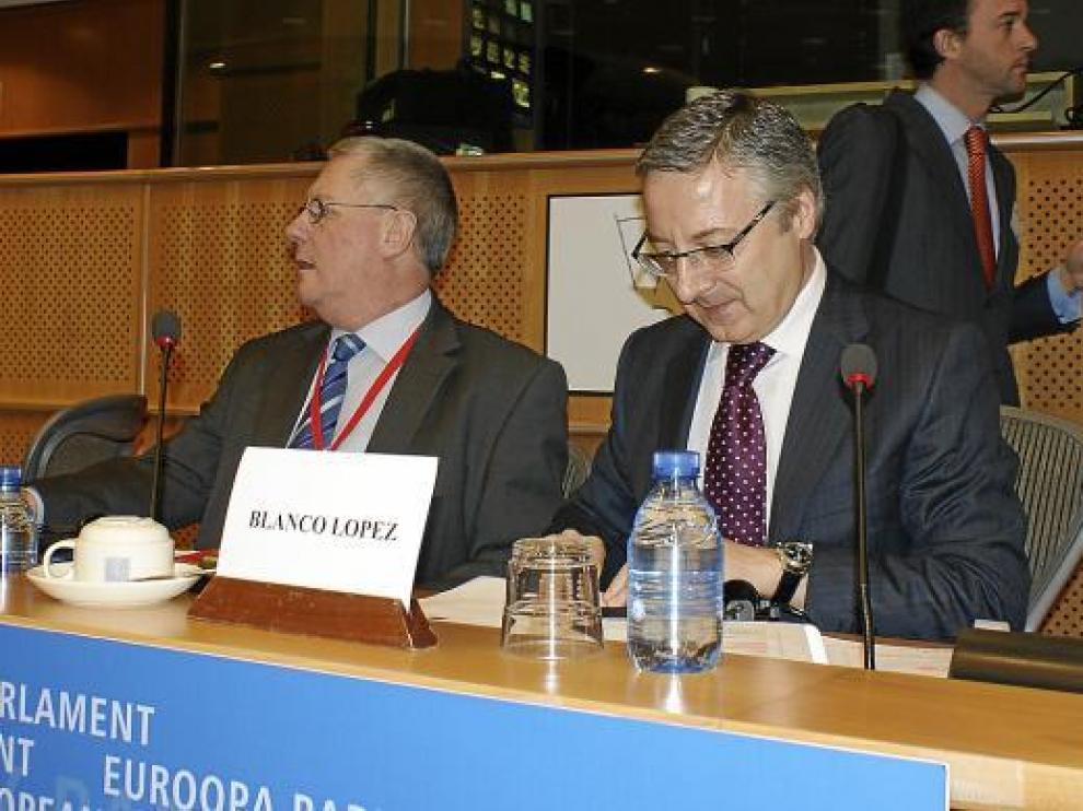 En la imagen, Blanco durante su intervención ayer en la Comisión de Transportes de la Eurocámara.