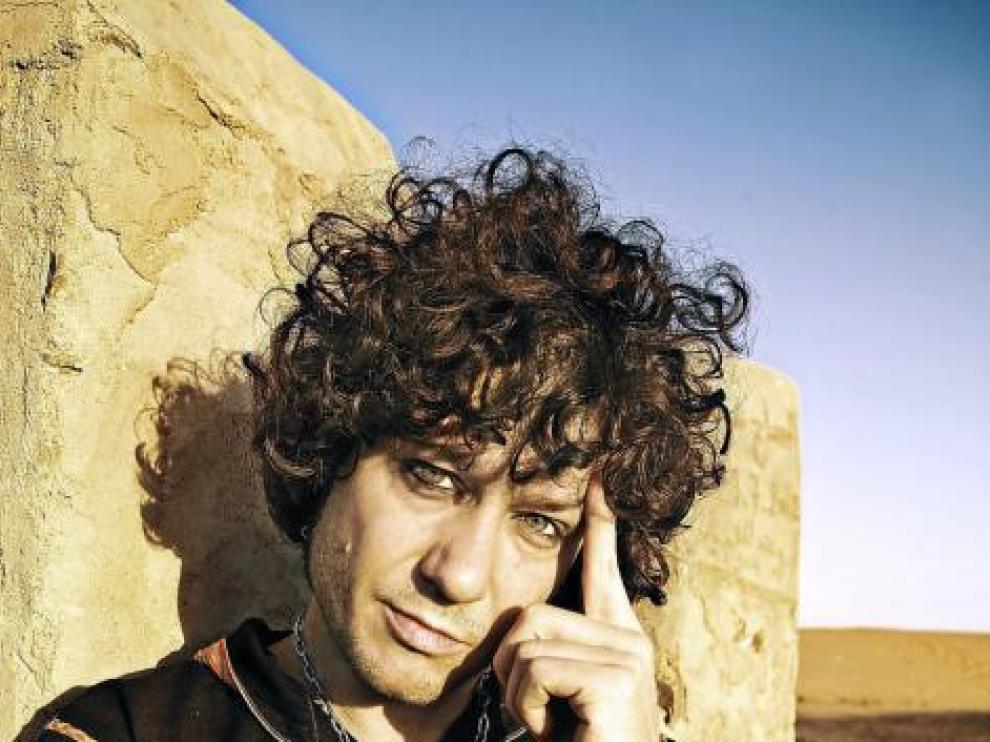 Enrique Bunbury saca nuevo disco el próximo día 16.