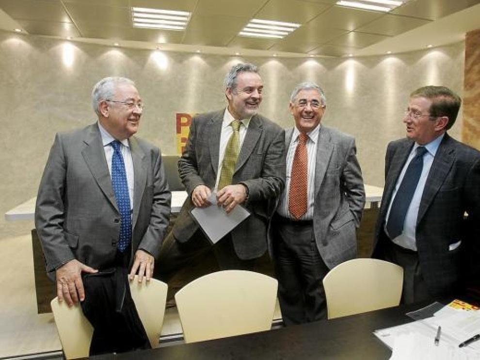 De izda. a dcha., Biel, Boné, Blasco y Mur, en una Ejecutiva del partido hace un año