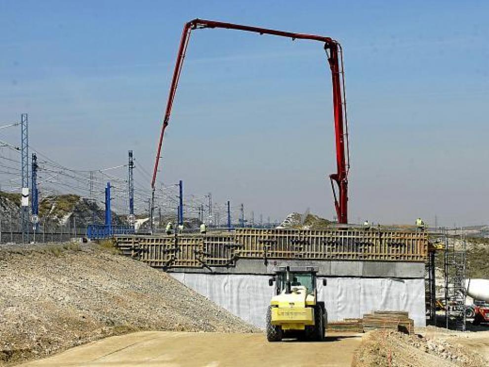 Más de la mitad del ahorro que plantea el Gobierno vendrá de las obras del Ministerio de Fomento