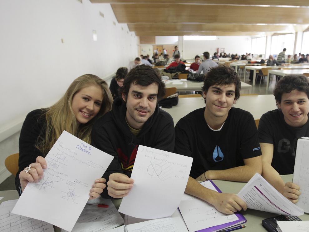 Violeta Escolano, Jaime Fdez., Gabriel Vera y Javi Espelosín.