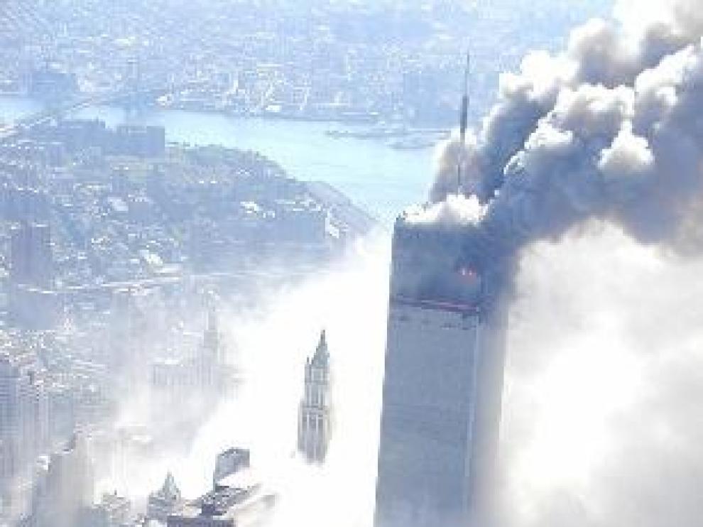 Salen a la luz fotografías aéreas inéditas de la caída de las Torres Gemelas