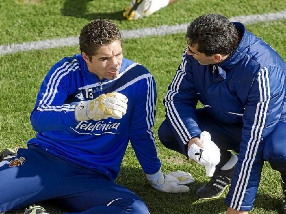 Gay conversa con Juan Pablo Carrizo