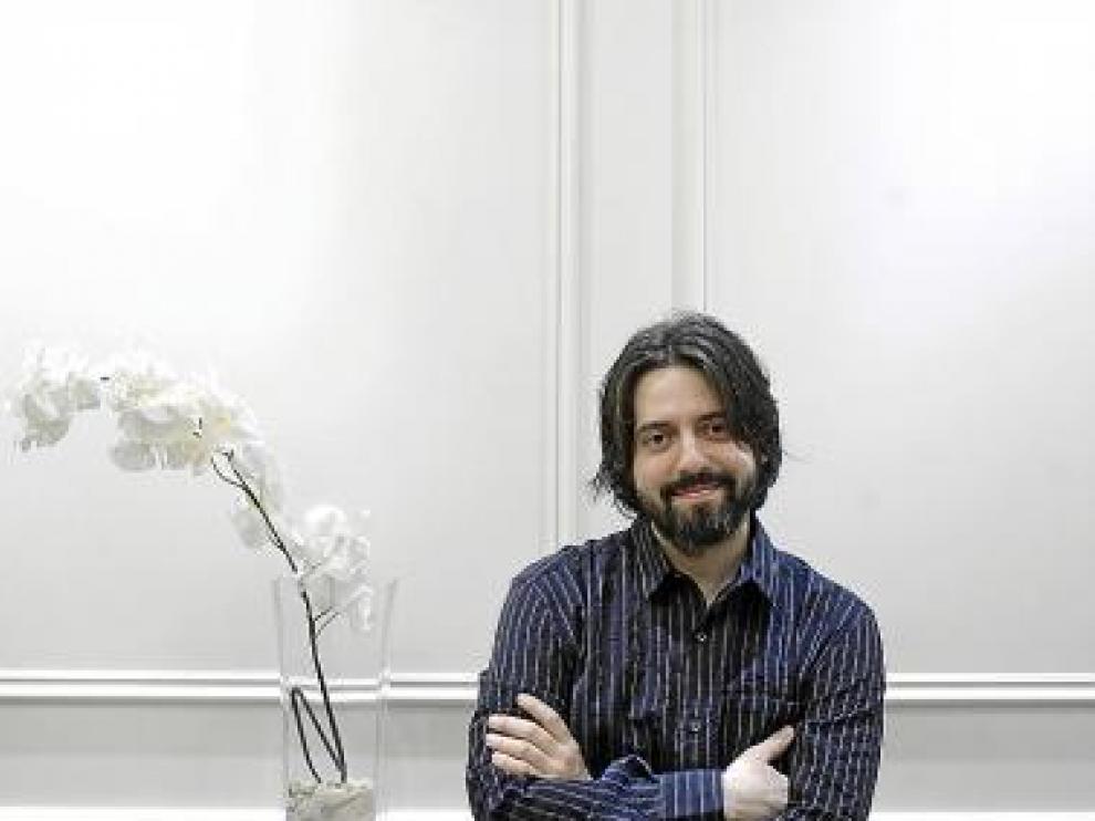 El escritor Andrés Neuman, ayer, en Zaragoza