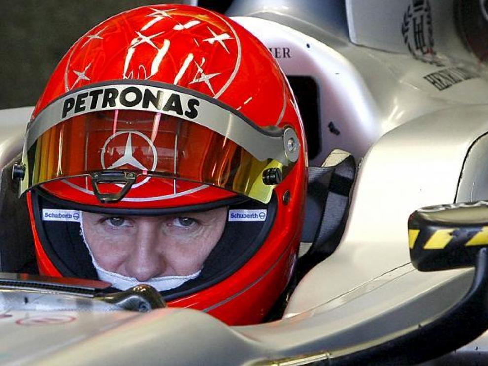 Michael Schumacher, en el interior de su Mercedes.