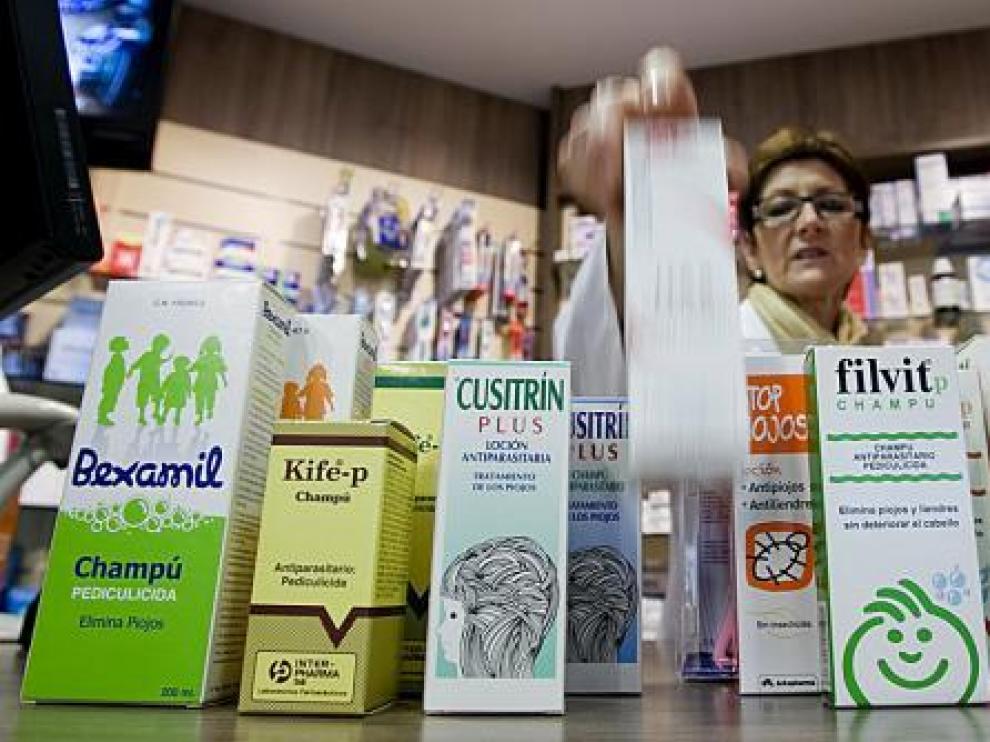 En el mercado hay un amplio repertorio de productos contra los piojos.