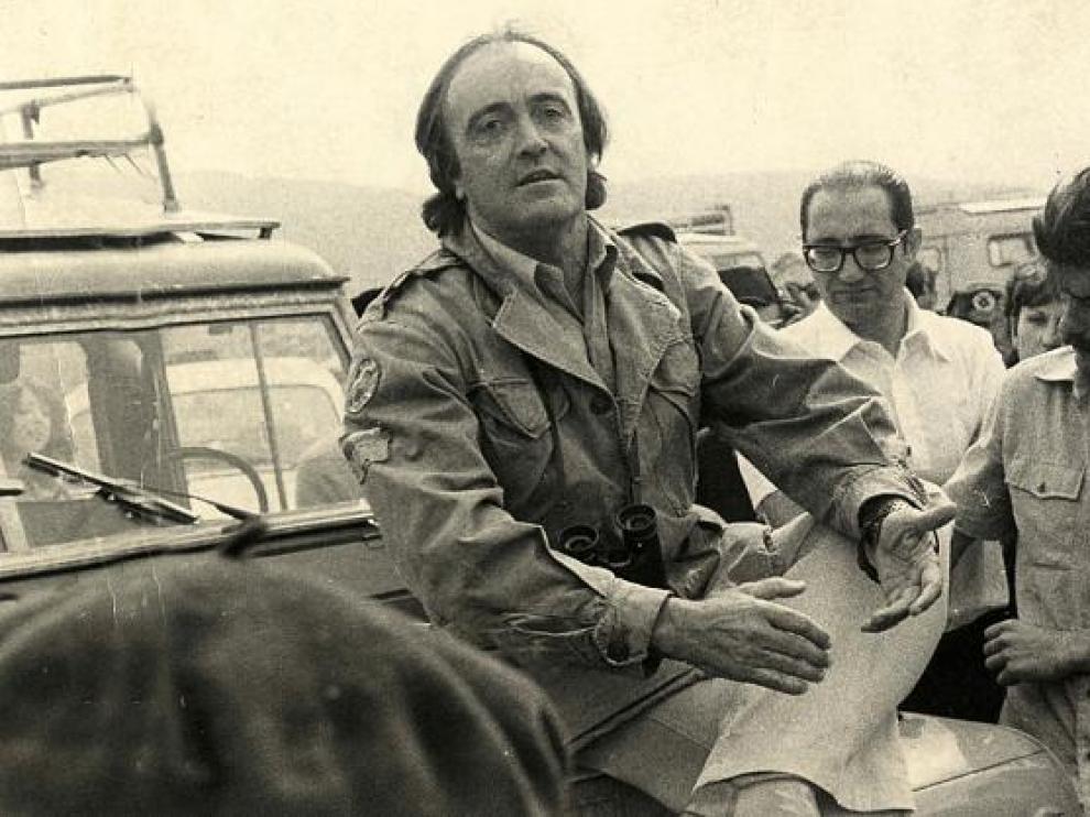 Félix Rodríguez de la Fuente, durante su visita a Gallocanta en 1978, en pleno debate sobre la posible desecación de la laguna.