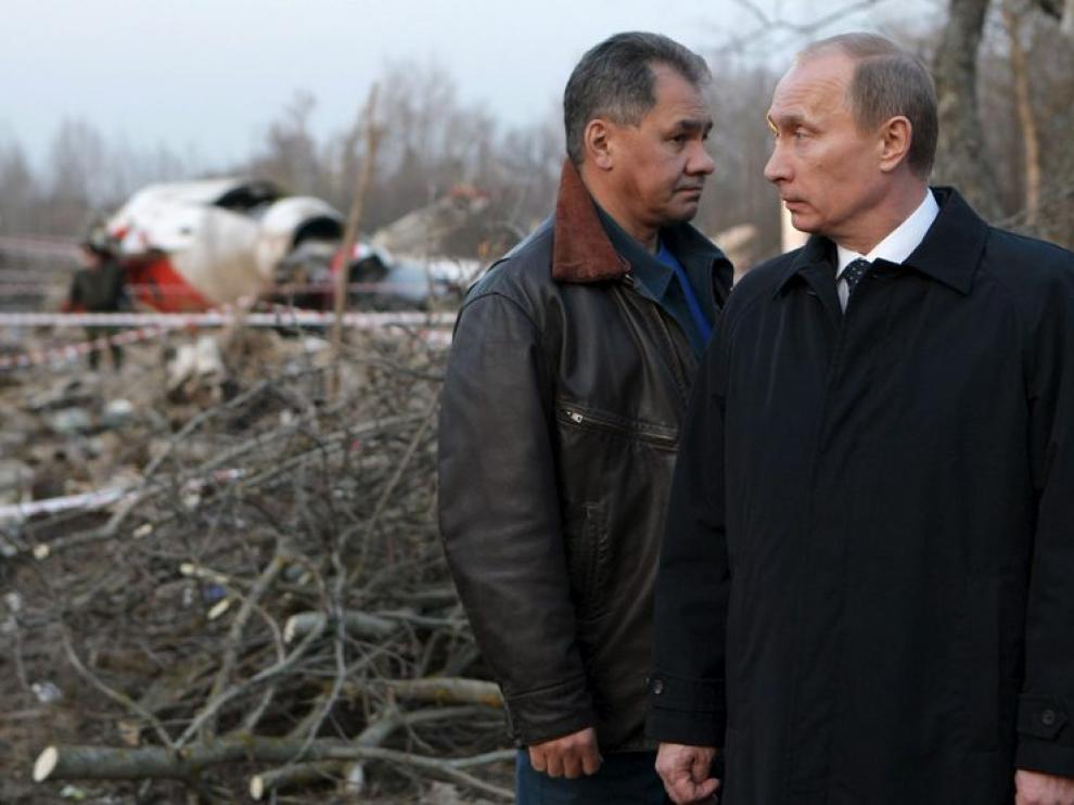 El primer ministro ruso y el jefe del Ministerio ruso de Situaciones de Emergencia