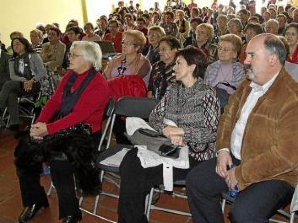Un gran número de mujeres se sumaron a la convocatoria.