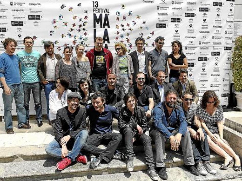 Foto de familia de los premiados en el decimotercer Festival de Cine Español de Málaga.