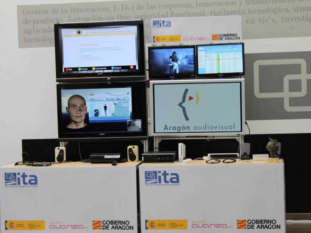 Los asistentes a la celebración de los 25 años del ITA pudieron asomarse a los avances de la televisión en 3D desde las gafas estereoscópicas del módulo de demostración instalado para la ocasión