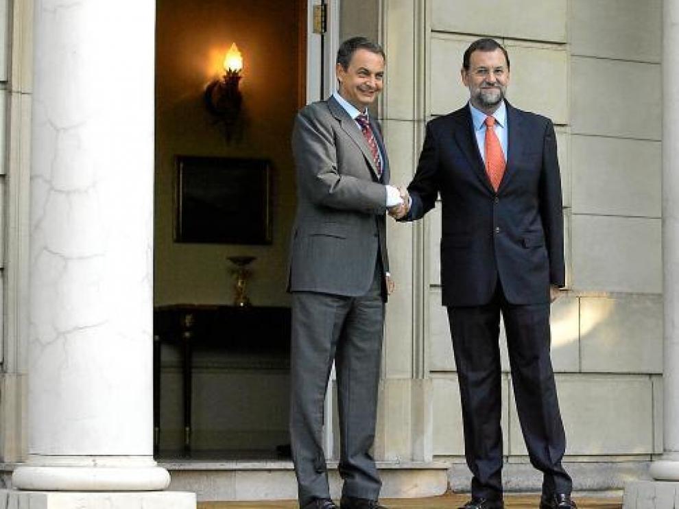 Zapatero cita a Rajoy para hablar de economía