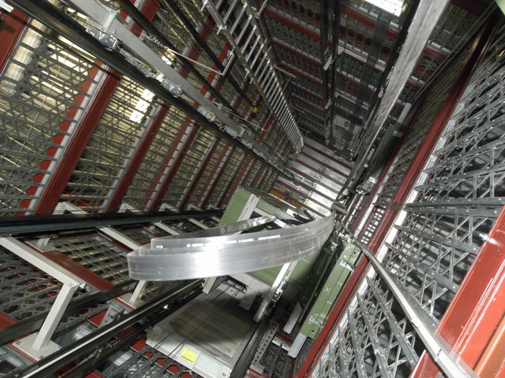 Torre de pruebas de ascensores. La presencia en Aragón de grandes empresas de elevación llevó al ITA a dotarse de infraestructuras para prestar servicio tecnológico a este sector