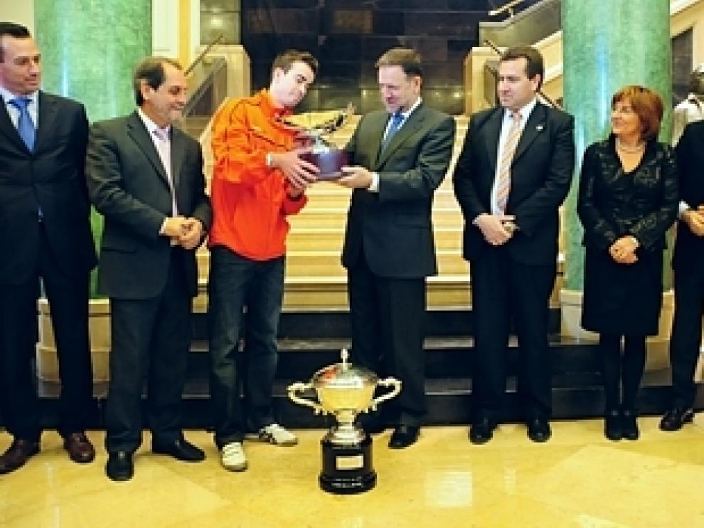Recibimiento del CAI Voleibol Teruel