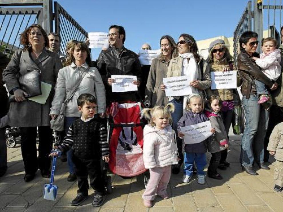 Los padres exigen a Educación que abra la tercera clase en el colegio de Vadorrey