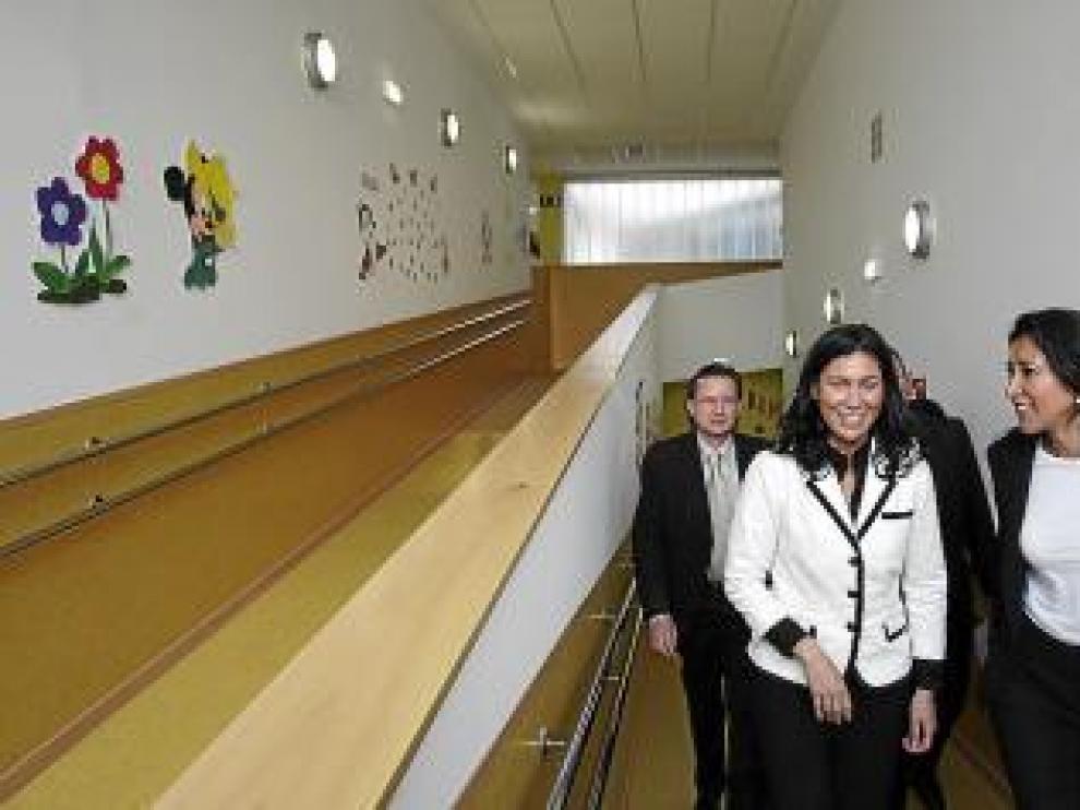 Alicia Delgado (izquierda) y Pilar Alcober, en el centro.