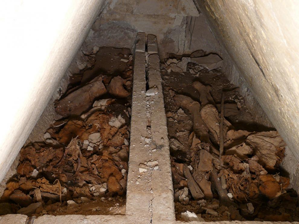 Interior del sepulcro de Jaime II y Blanca de Anjou.