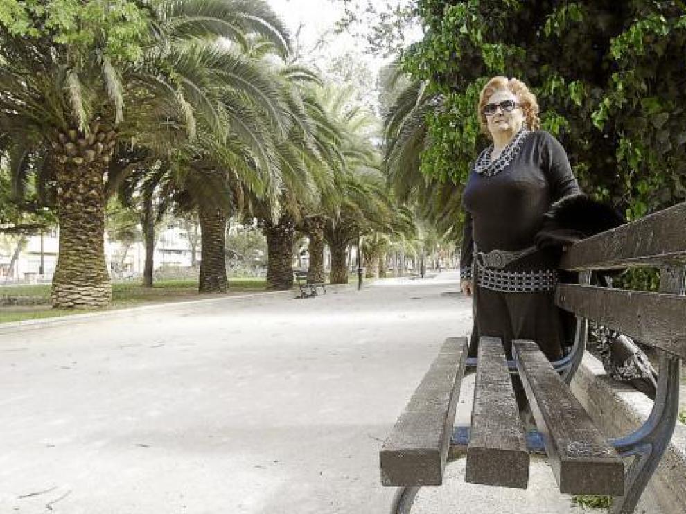 María Antonia Morales, de la Asociación de Vecinos Las Canteras, en el Parque Pignatelli.