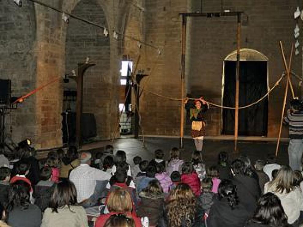 Una de las actuaciones en la iglesia de San Miguel de Fraga.